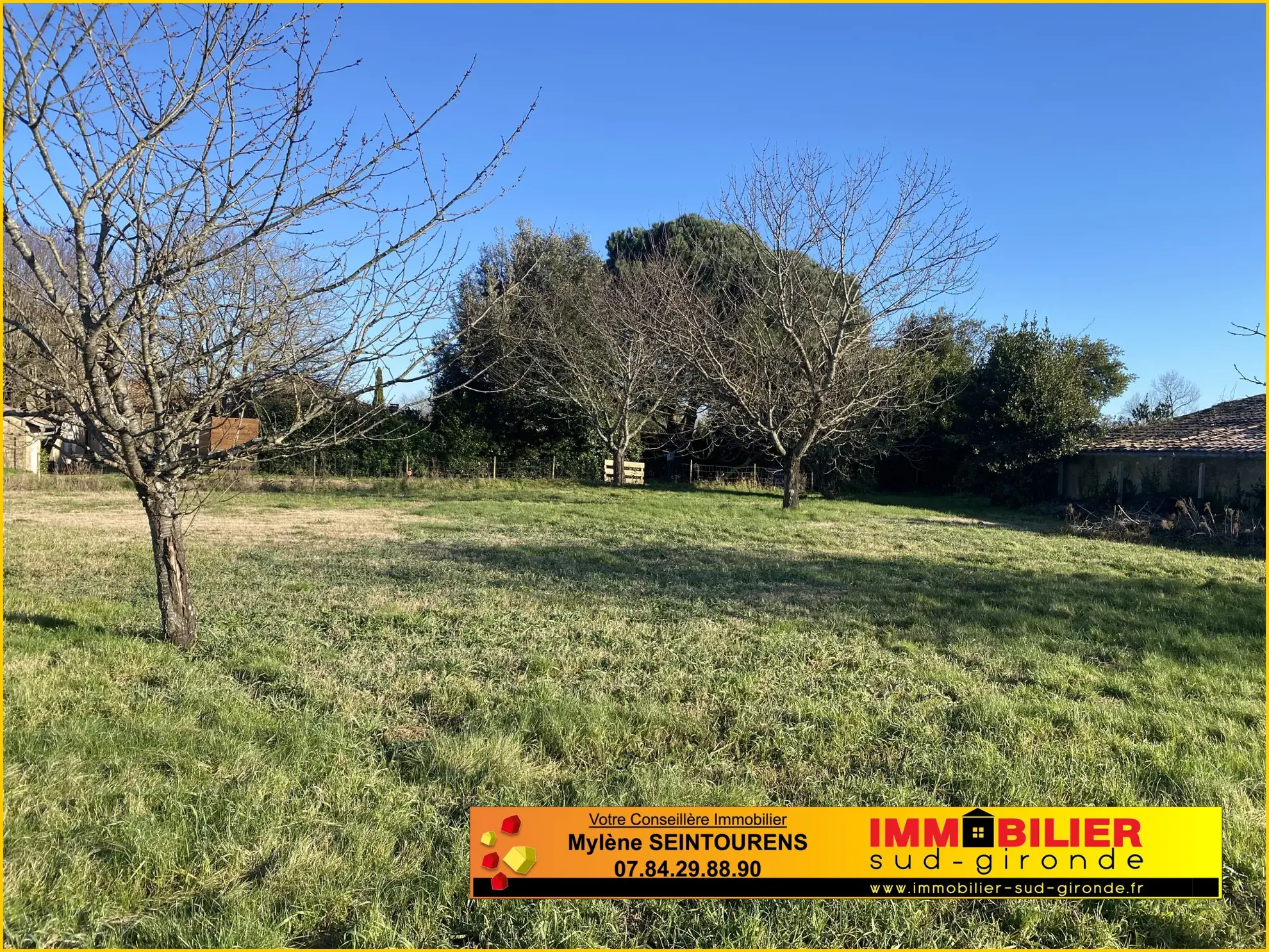 Terrain constructible de 600 m² à vendre à Saint Pardon de Conques