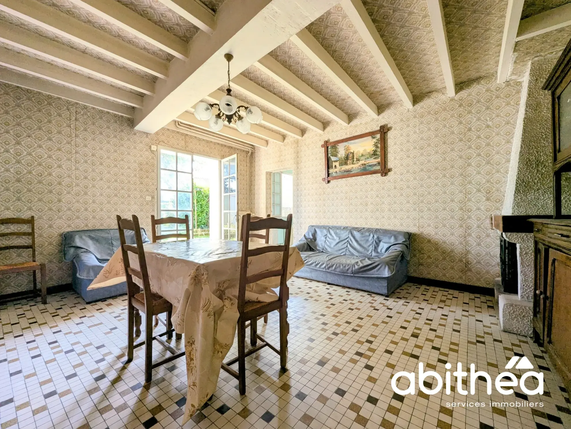 Maison à rénover de 109 m² avec jardin à Lugon-et-l'île-du-Carnay 