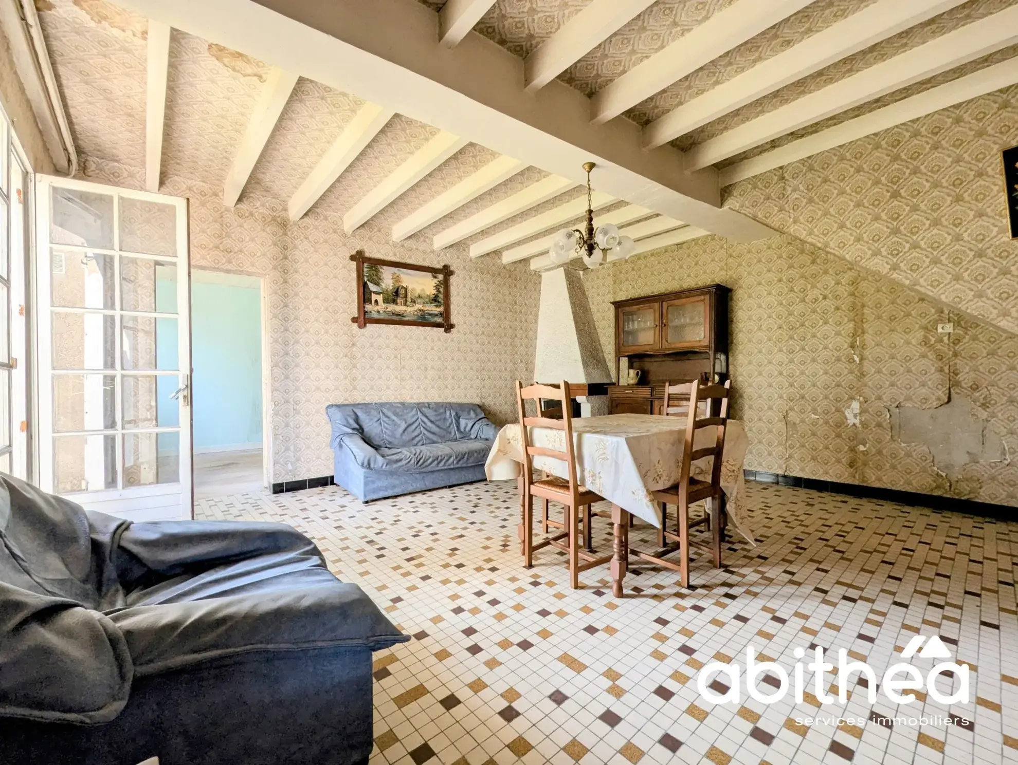 Maison à rénover de 109 m² avec jardin à Lugon-et-l'île-du-Carnay 