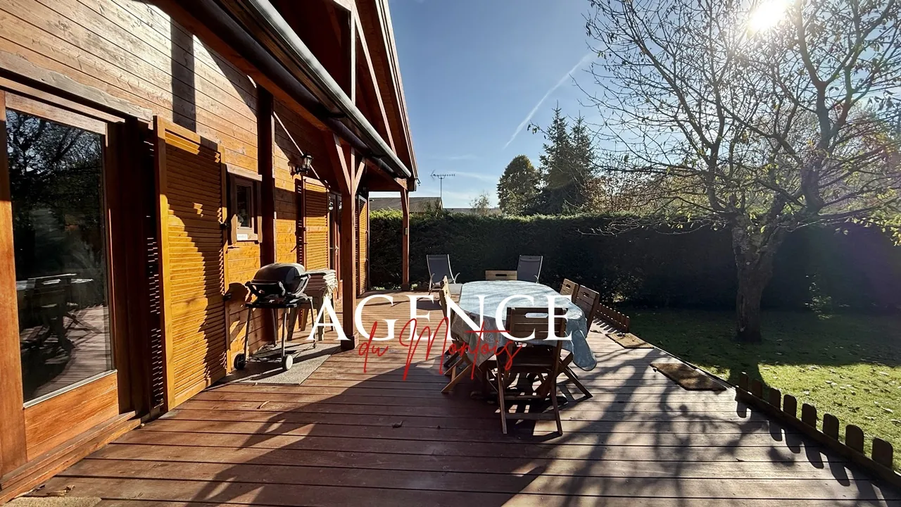 Charmant chalet en bois massif à Bray-sur-Seine avec jardin clos et terrasse 