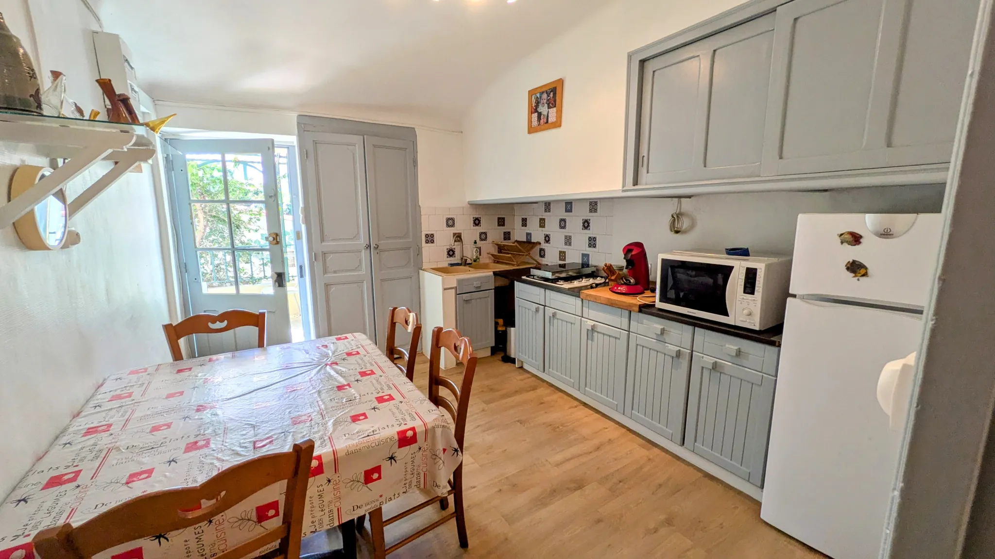 Magnifique maison de village rénovée avec terrasse à Sorede - Pied-à-terre idéal