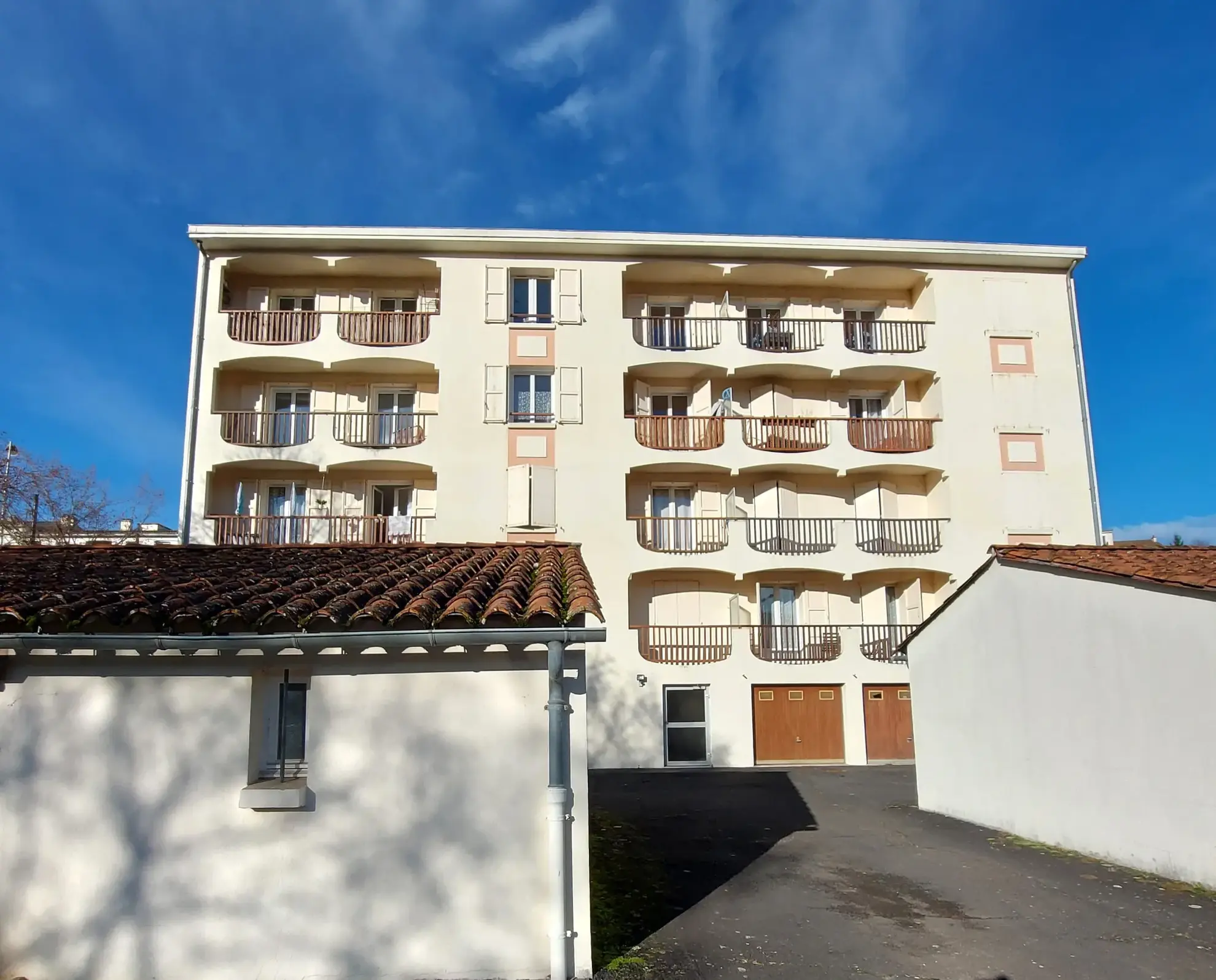 Appartement T3 lumineux à vendre à Aurillac avec balcon, garage et cave