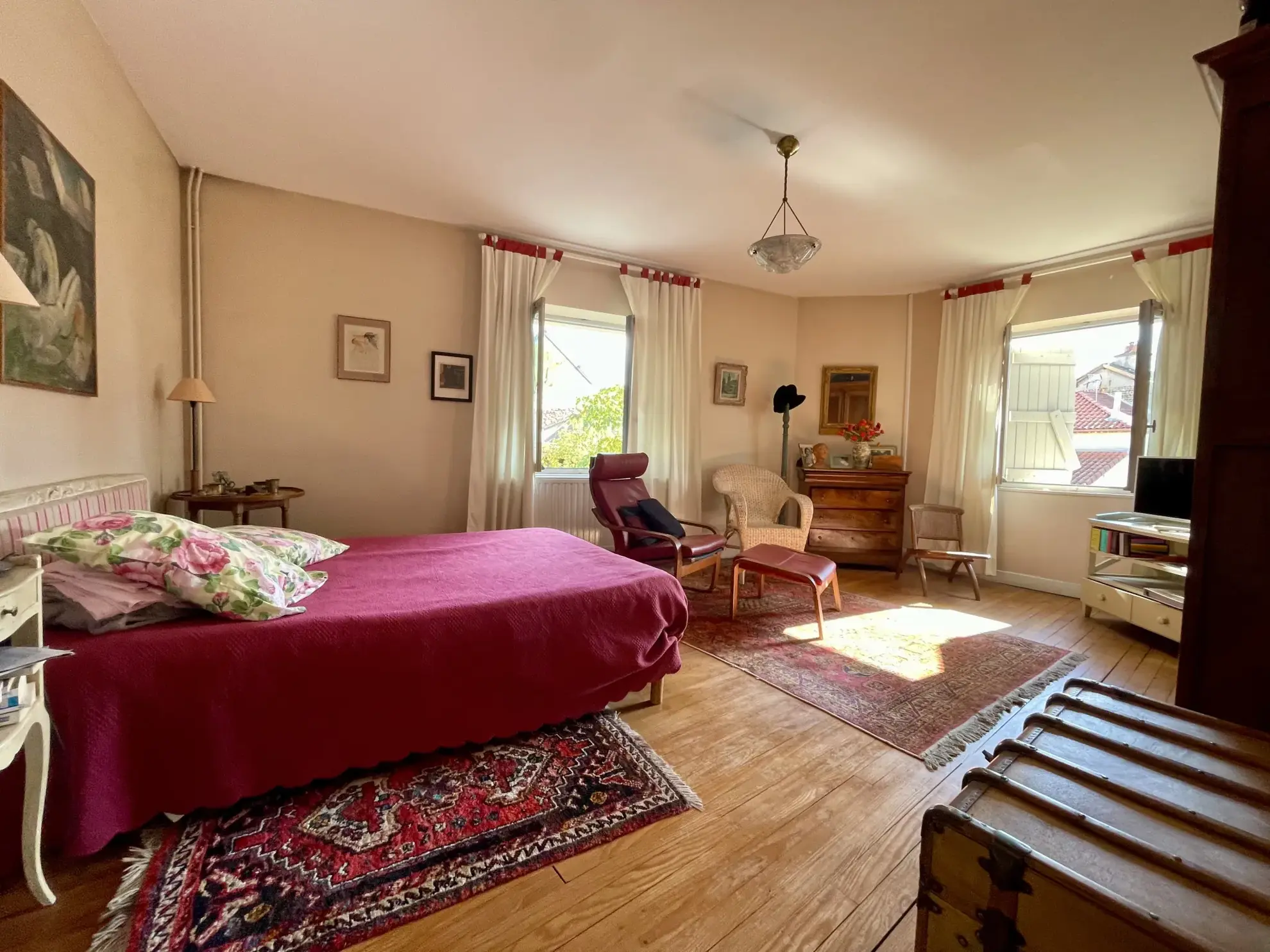 Belle maison ancienne avec dépendance à Vic-en-Bigorre proche centre-ville 