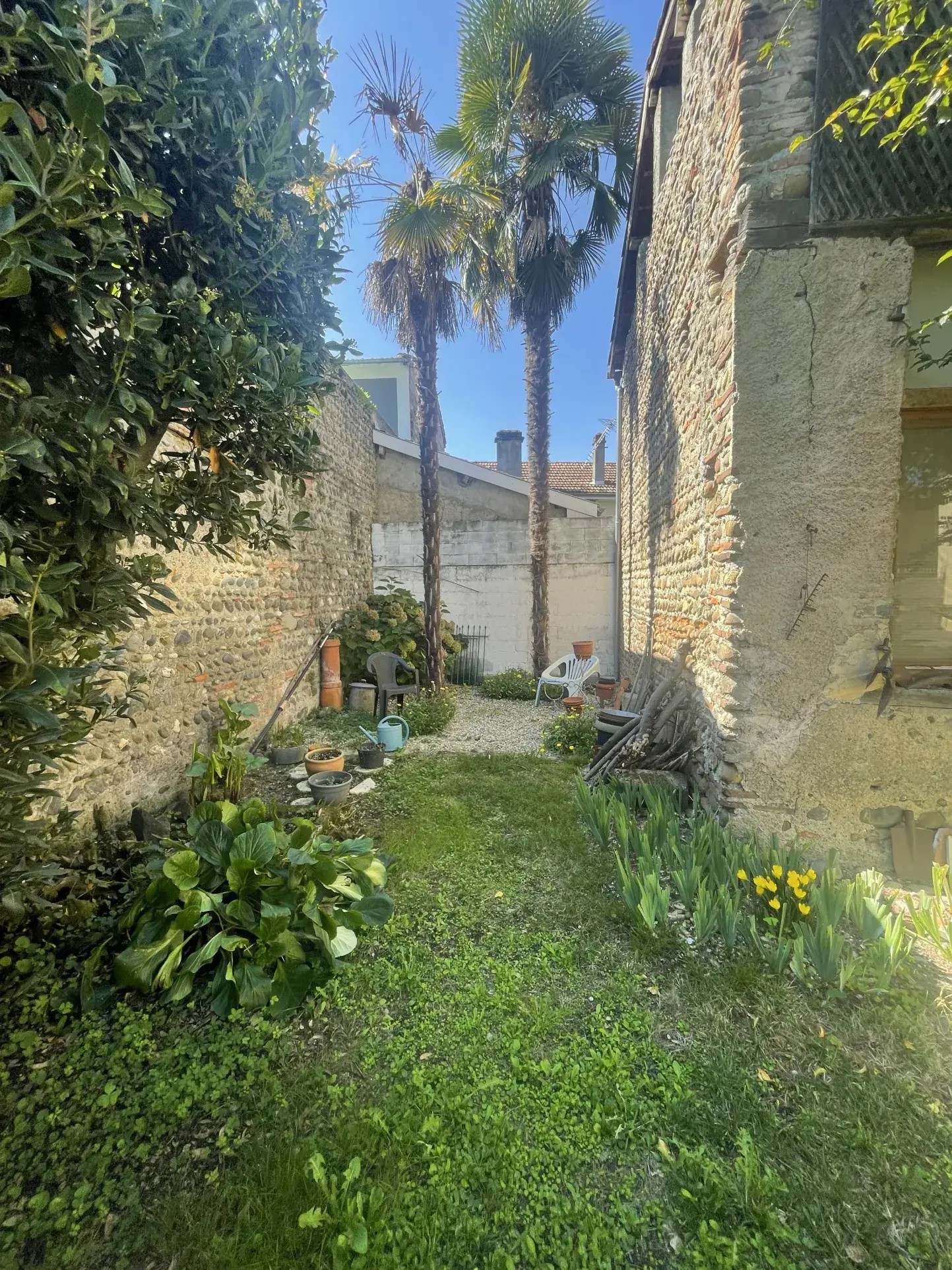 Belle maison ancienne avec dépendance à Vic-en-Bigorre proche centre-ville 