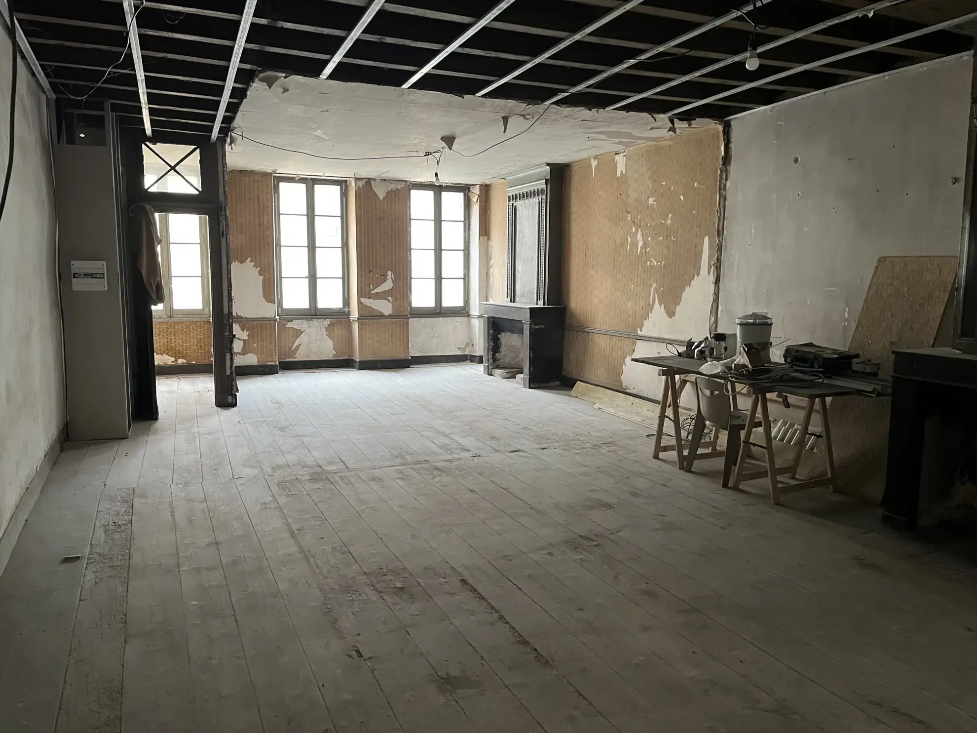 Immeuble à rénover de 250 m² au cœur de La Réole - Investissement potentiel 