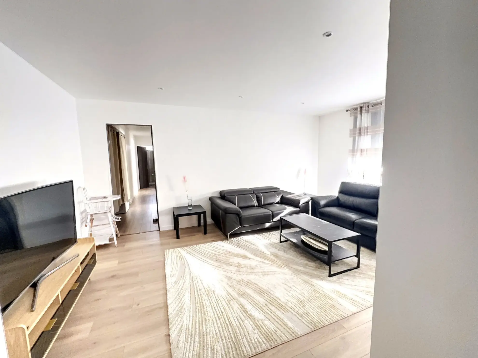 Appartement rénové de 73m² avec jardin privatif à Reims