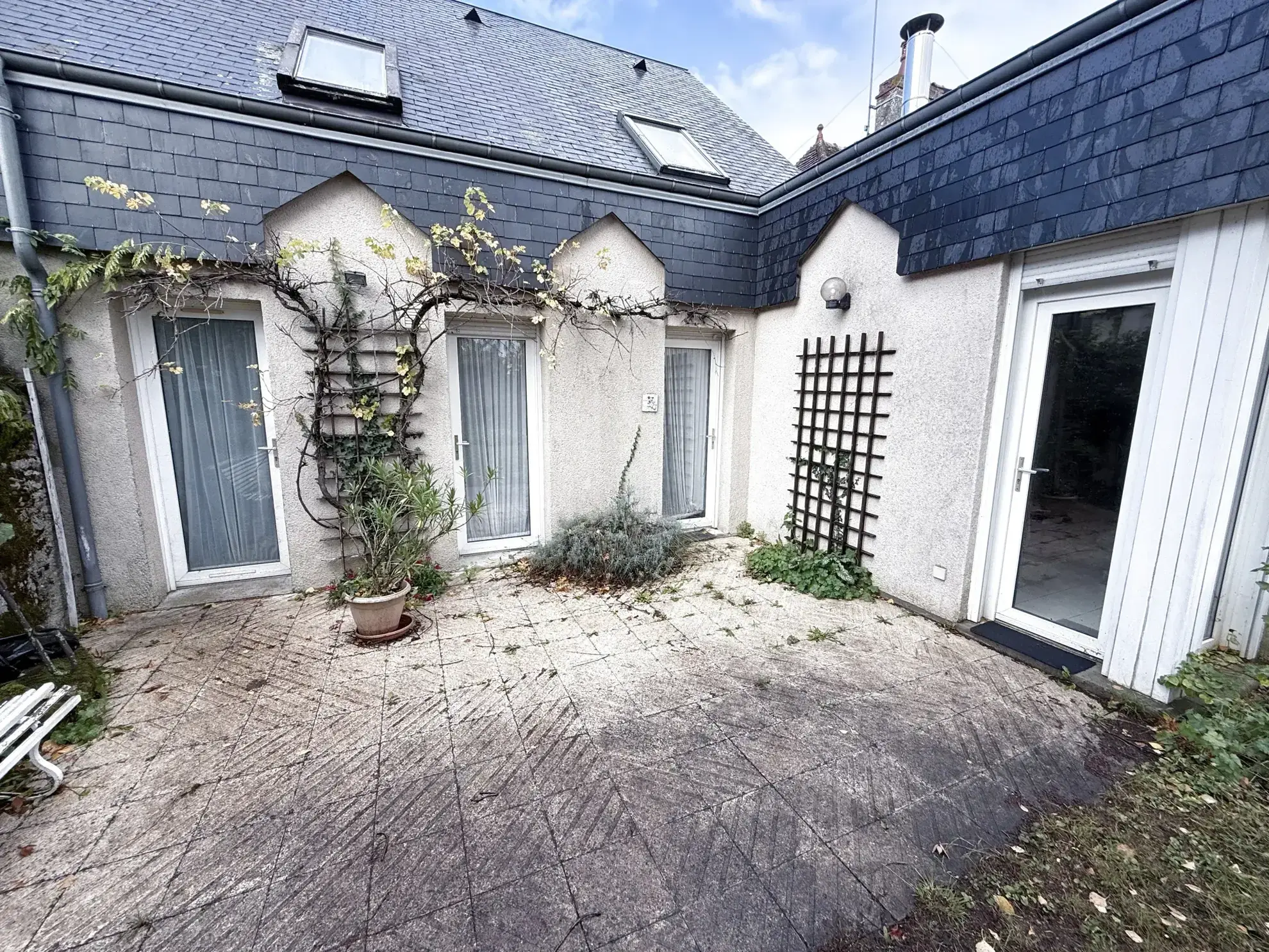 Maison de 134,61 m² à Alençon – Quartier Promenades, garage et terrasse 