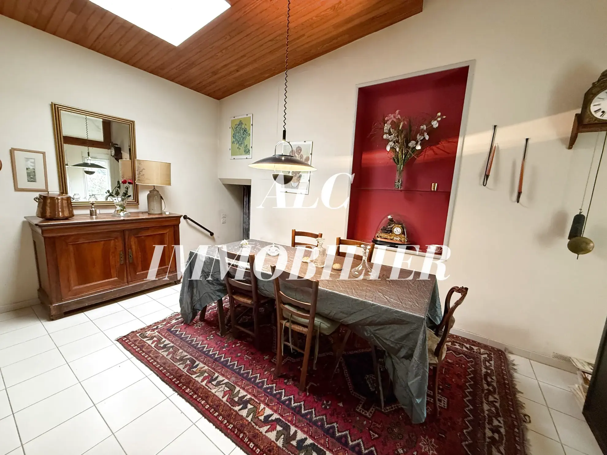 Maison de 134,61 m² à Alençon – Quartier Promenades, garage et terrasse 