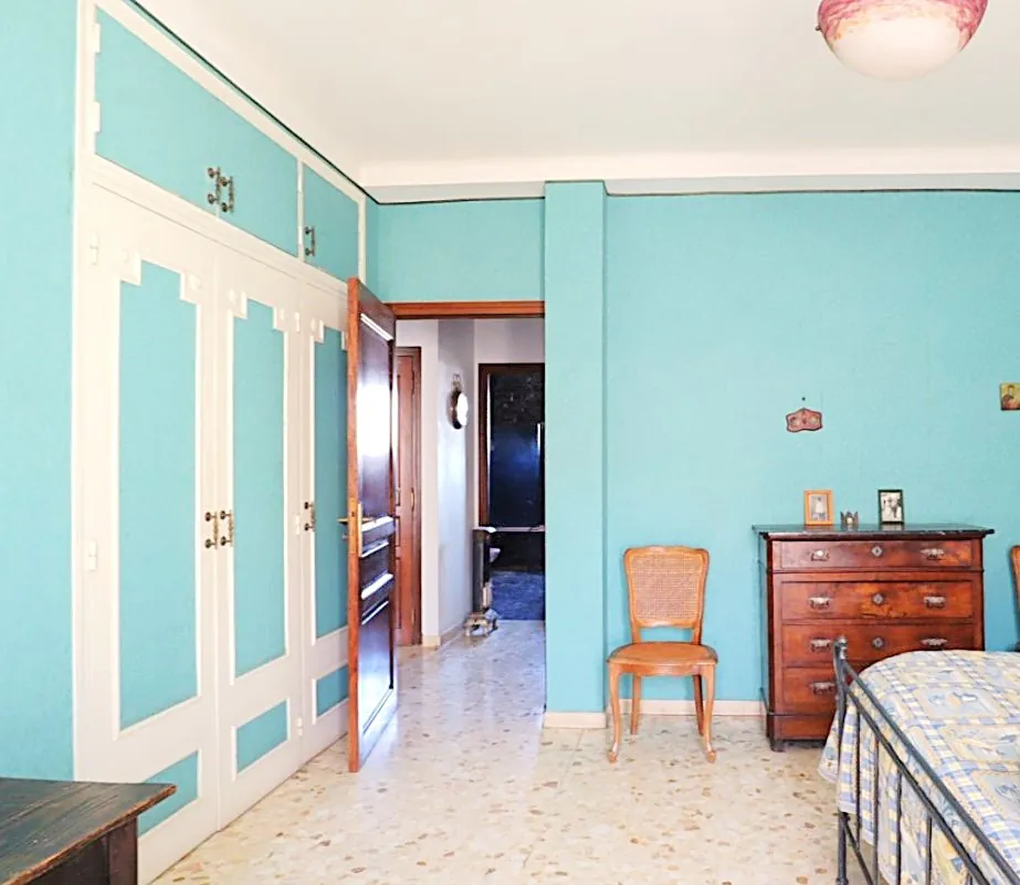 Maison de ville familiale de 178 m² avec jardin et garage à Perpignan 