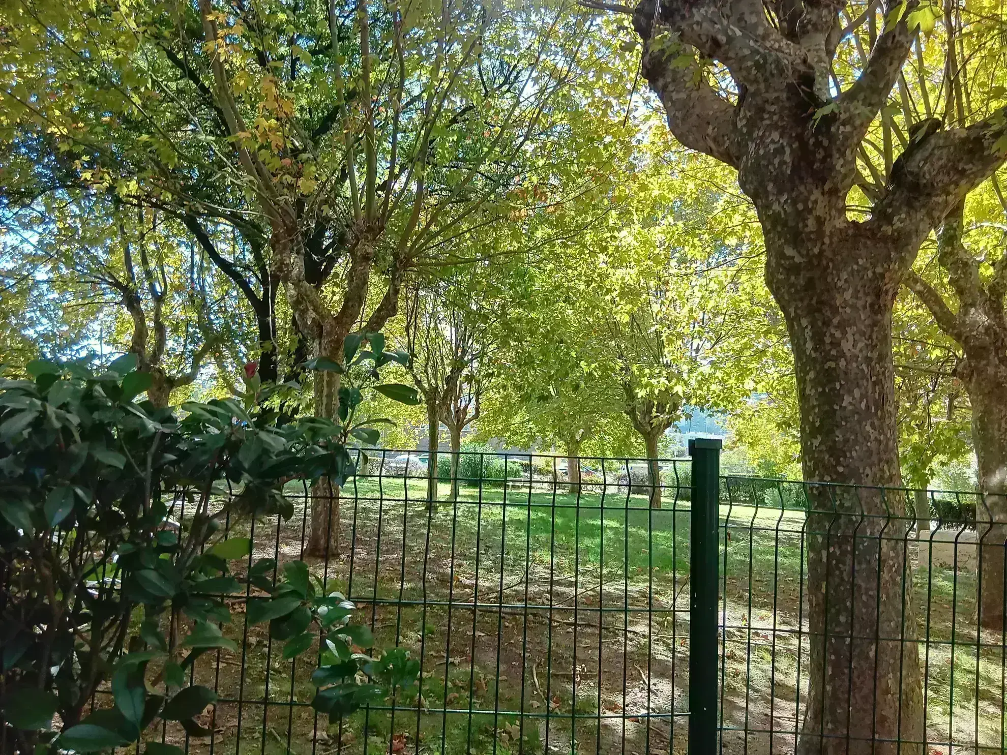 Appartement T4 avec vue dégagée, balcon et parking à Toulon - La Palasse 
