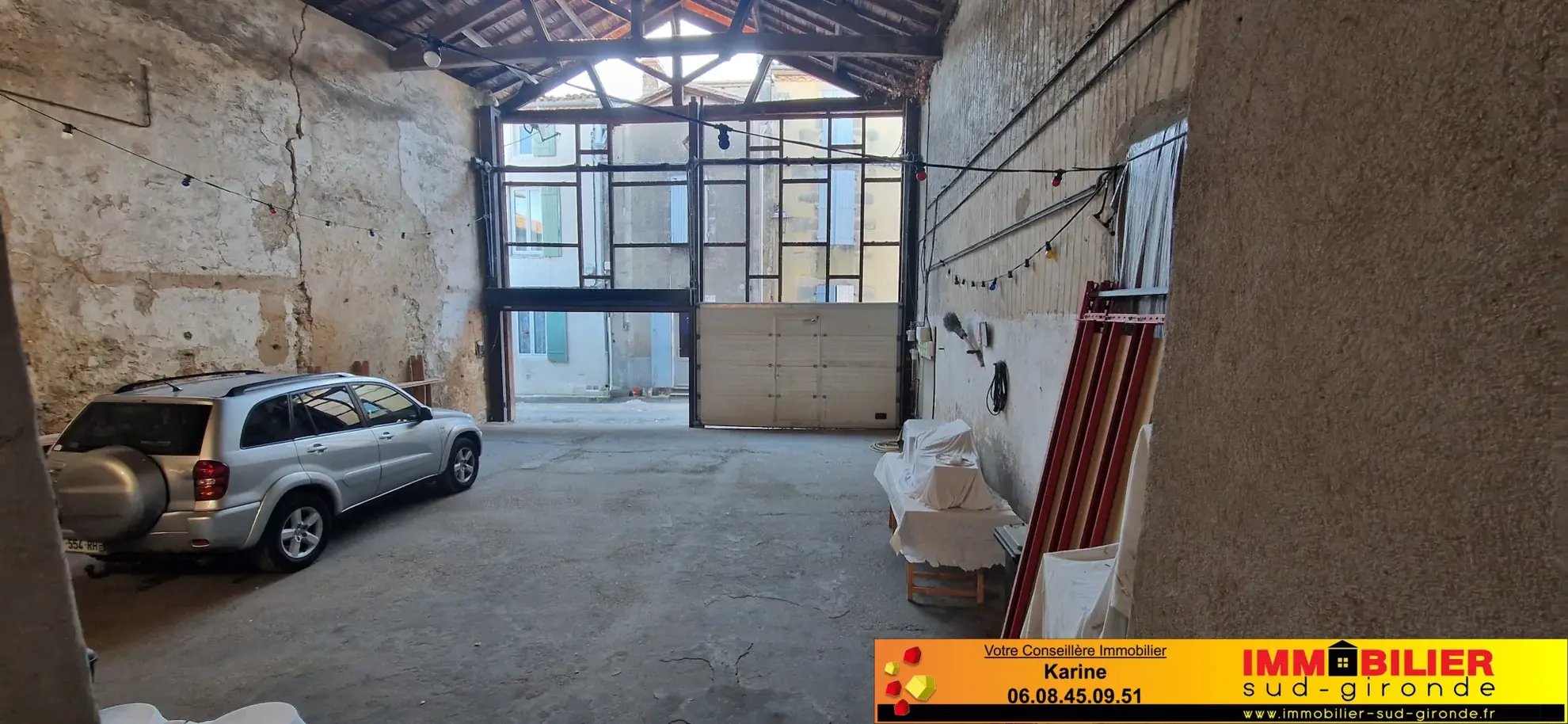 Immeuble à BAZAS avec appartement à rénover et grand garage polyvalent