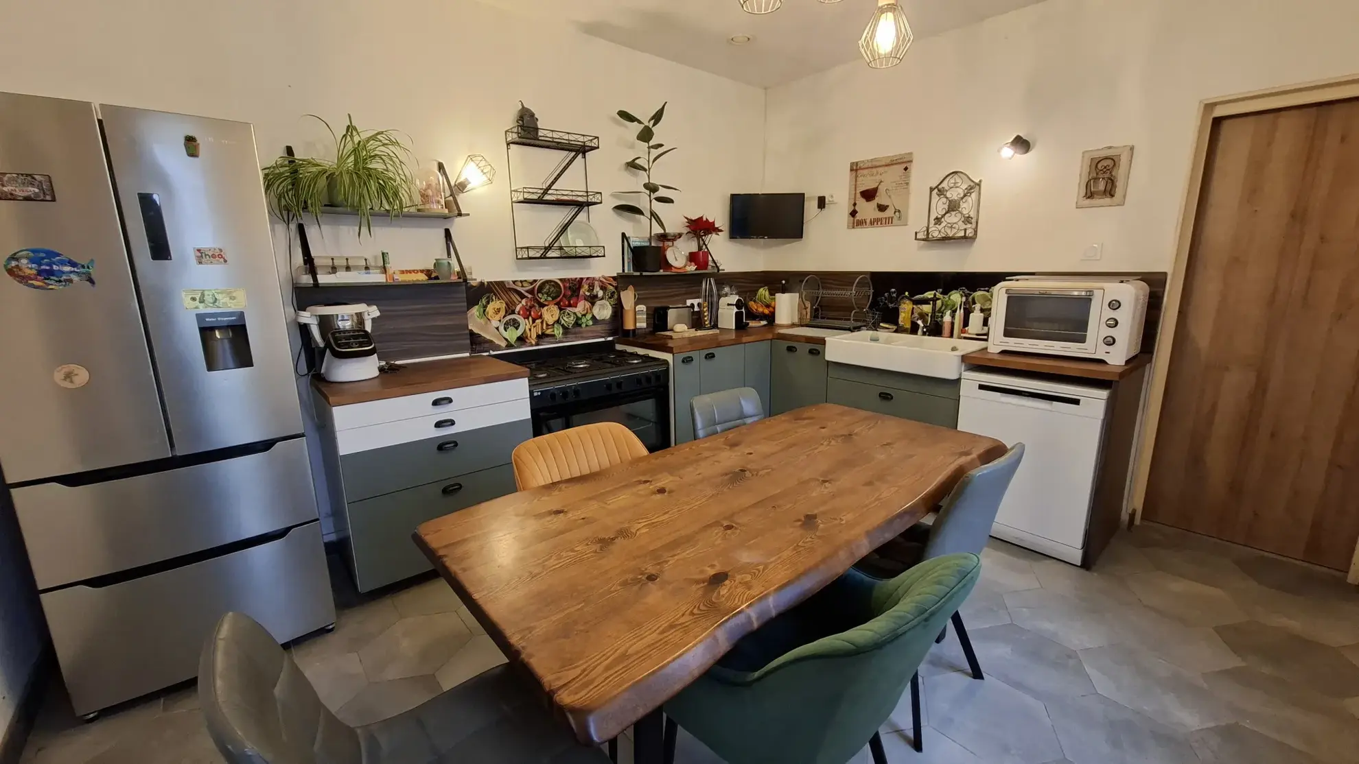 Maison rénovée avec vue campagne, 2/3 chambres à Mont-Saint-Sulpice 