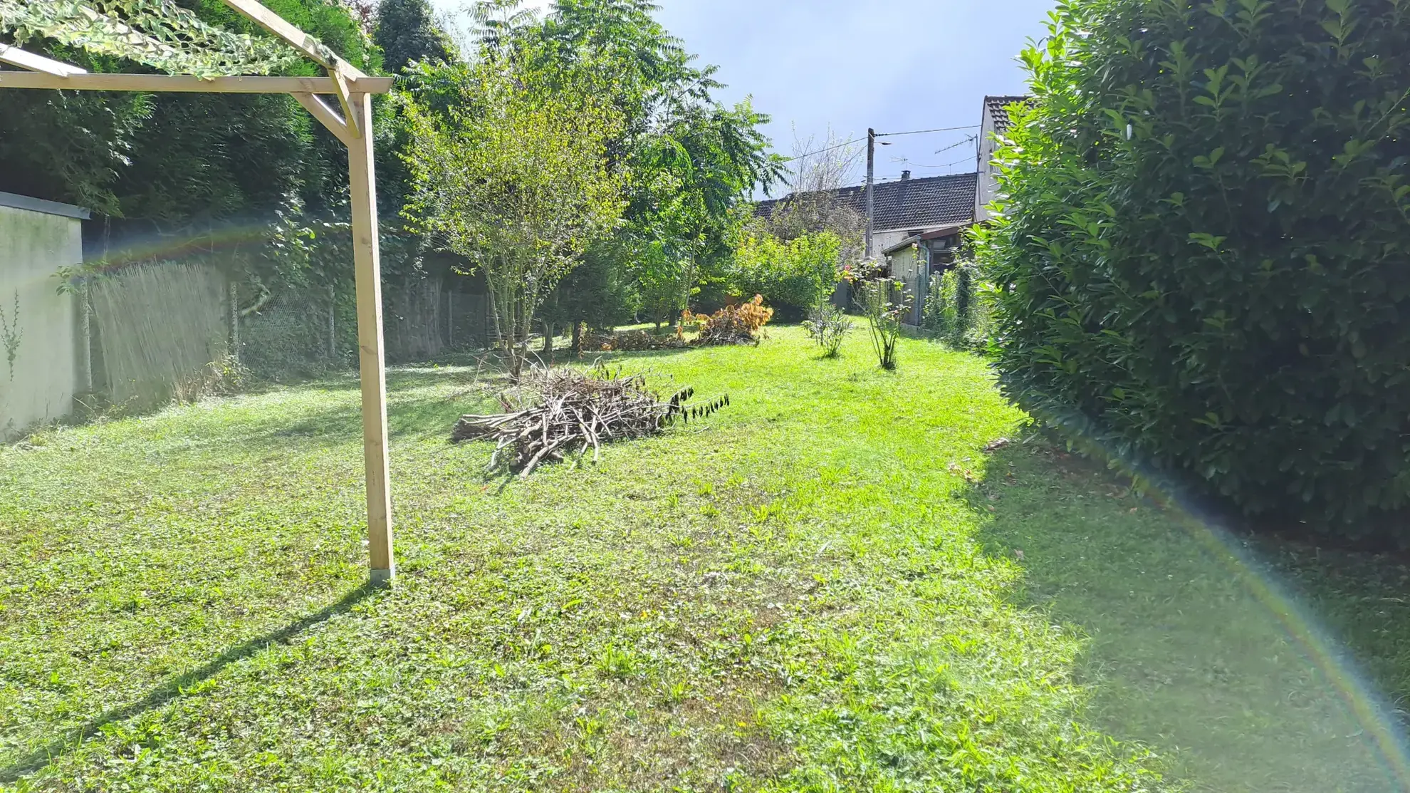 Maison rénovée avec vue campagne, 2/3 chambres à Mont-Saint-Sulpice 