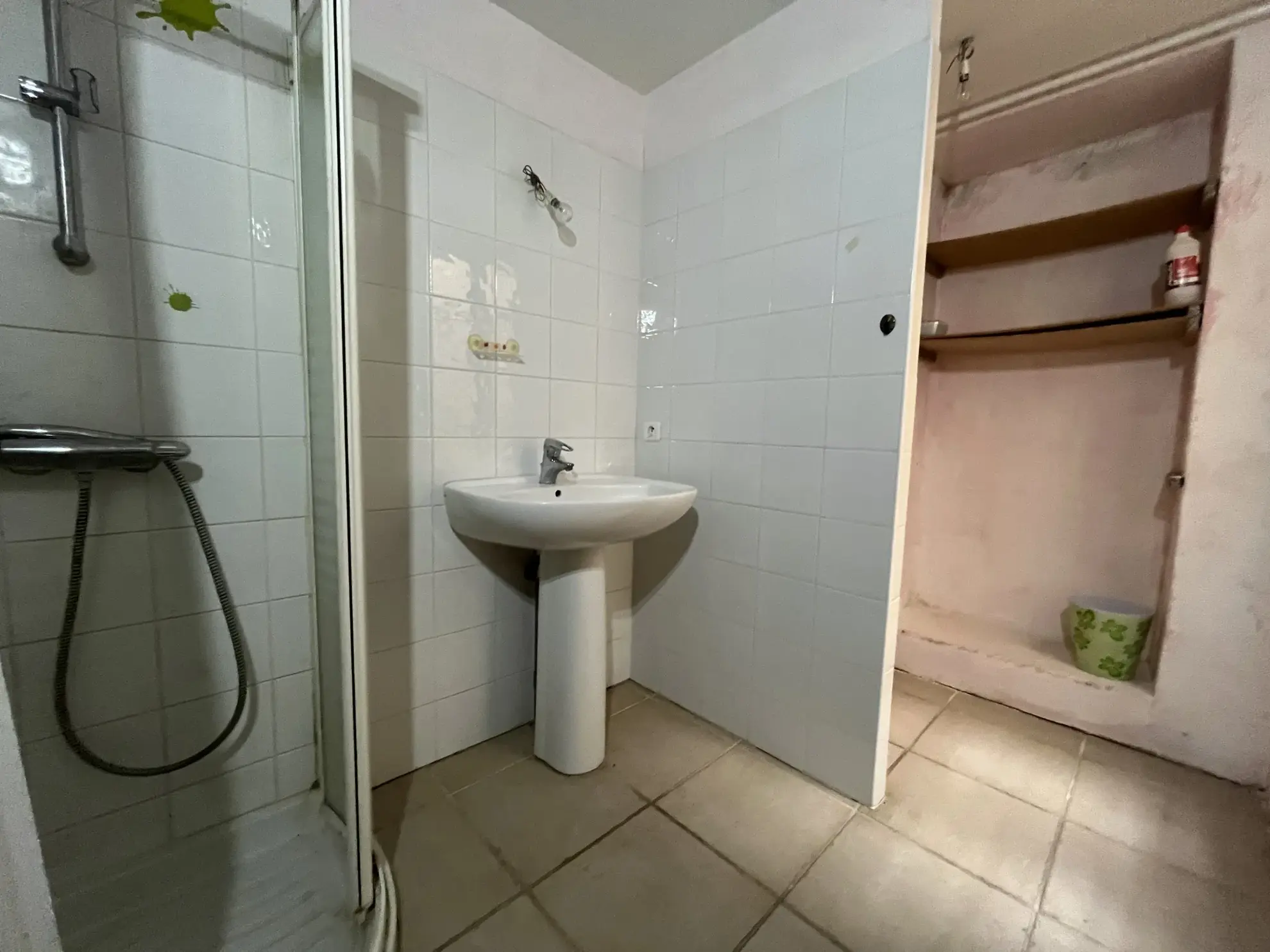 Grande maison de ville à Lézignan-Corbières avec 4 chambres et combles aménageables 