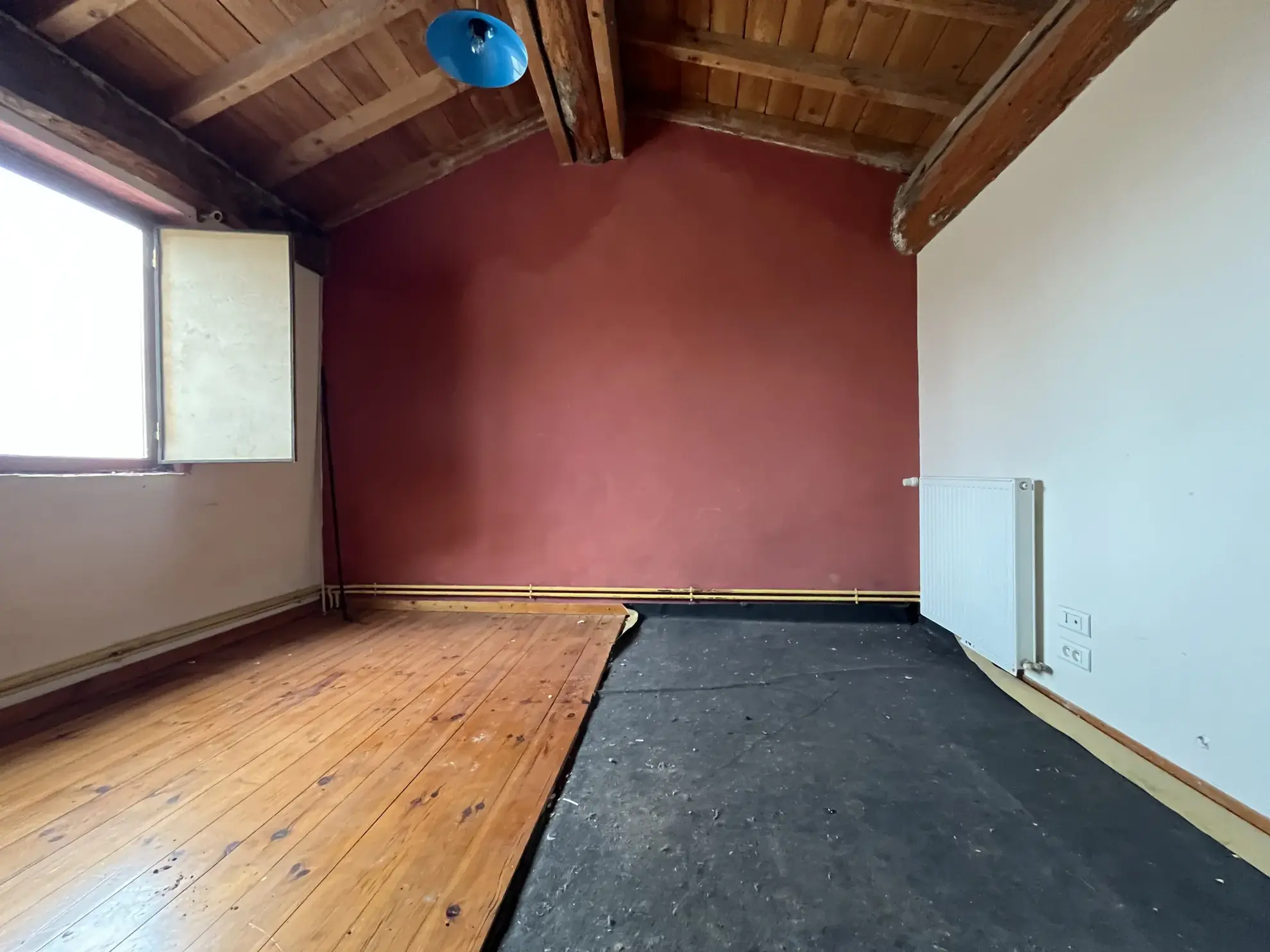 Grande maison de ville à Lézignan-Corbières avec 4 chambres et combles aménageables 