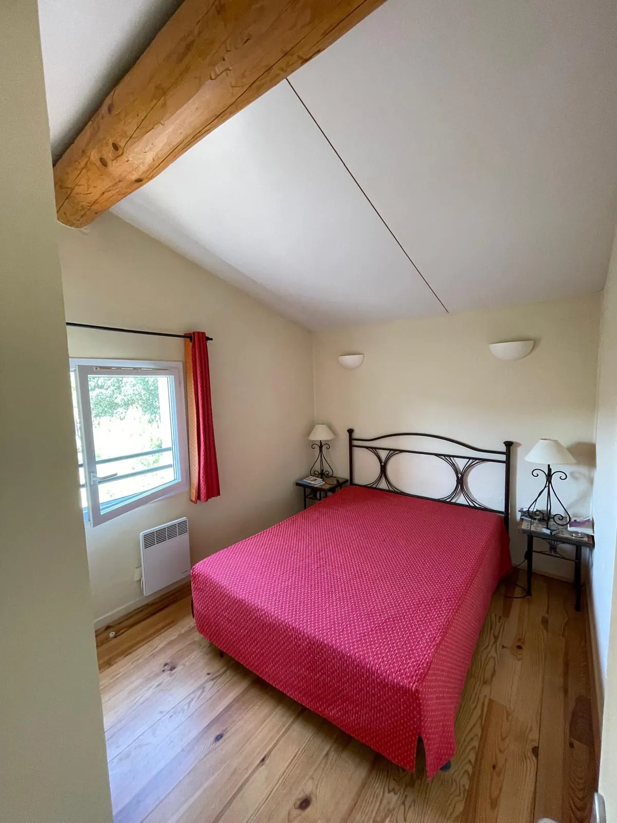 Maison F3 à Sauve avec terrasse et piscine, idéale location saisonnière 