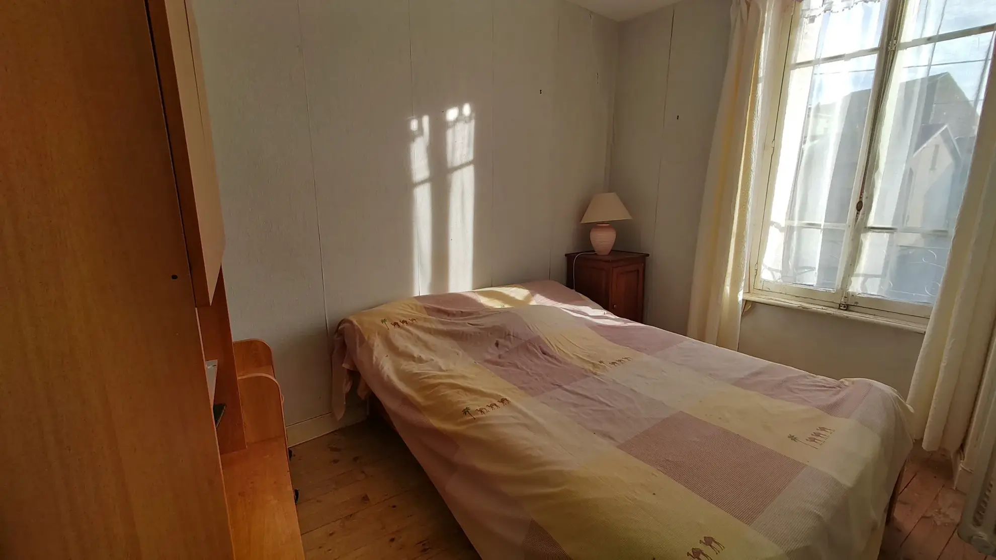 Maison de village à rénover d'environ 73 m² à Esteil, Puy-de-Dôme 