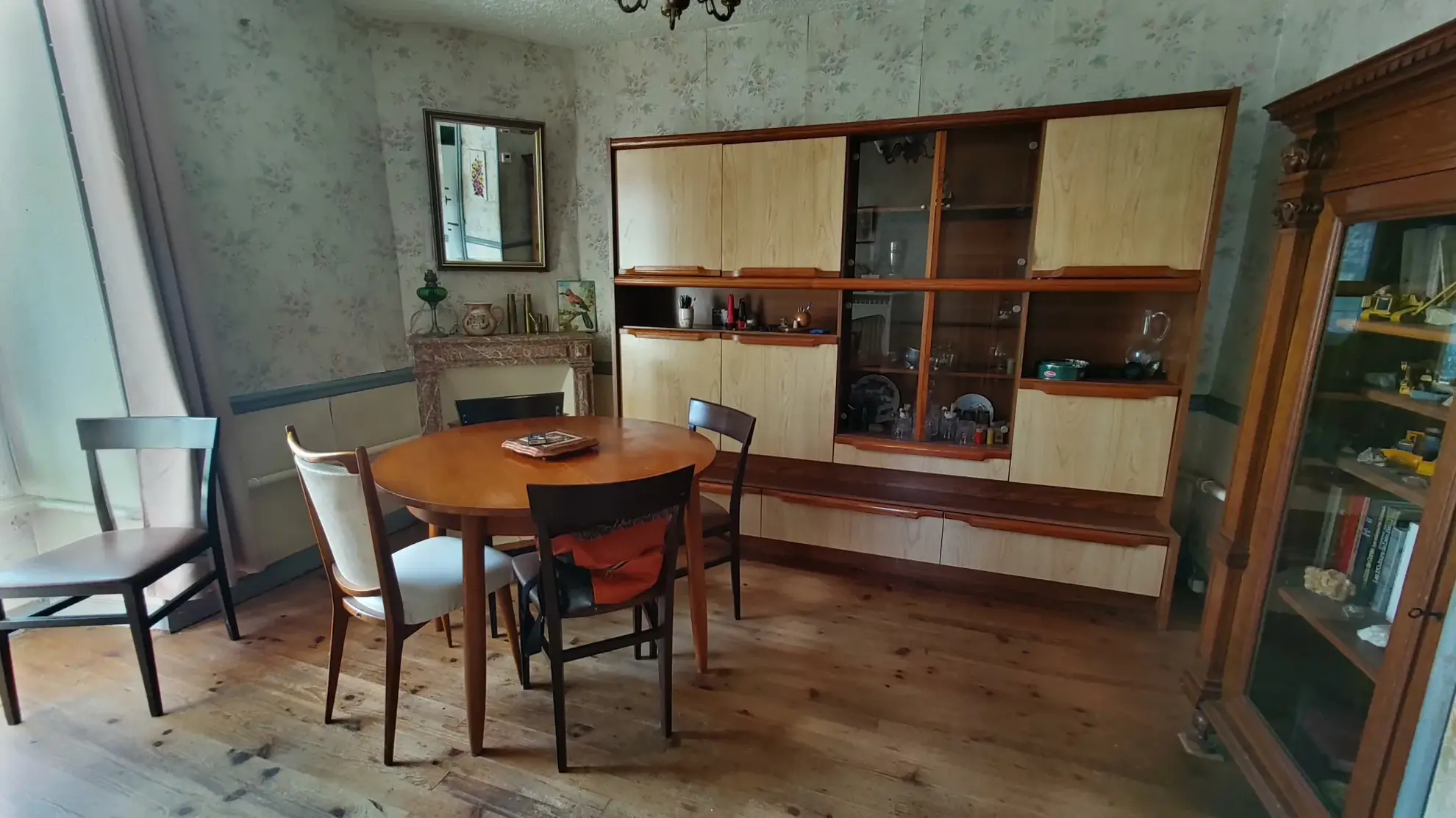 Maison de village à rénover d'environ 73 m² à Esteil, Puy-de-Dôme 