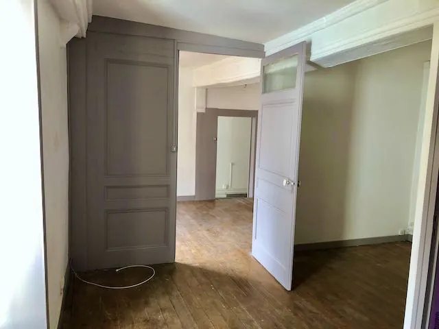 Immeuble de rapport à vendre à Marcigny, 480 m² habitables, proche commerces 