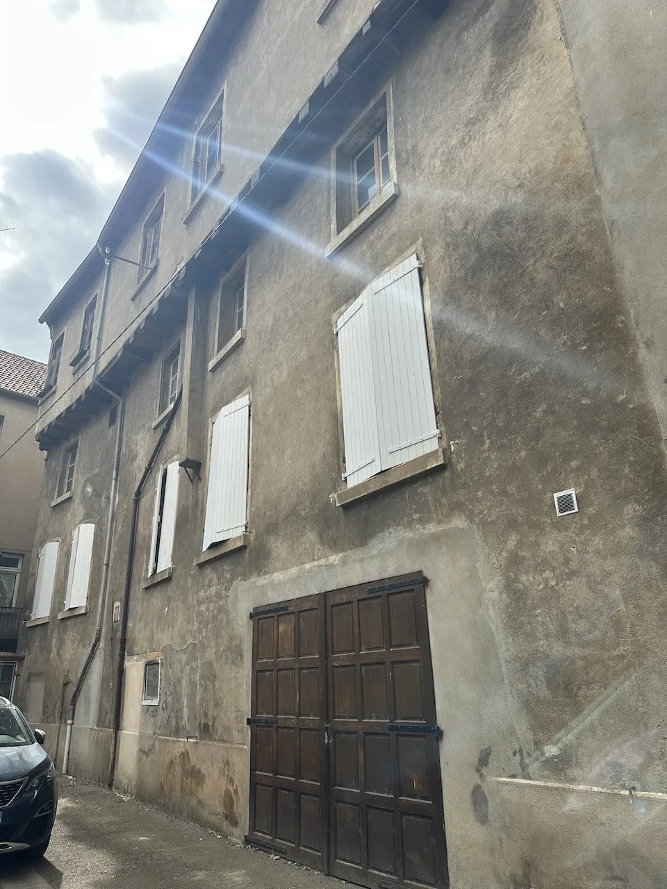 Immeuble de rapport à vendre à Marcigny, 480 m² habitables, proche commerces 