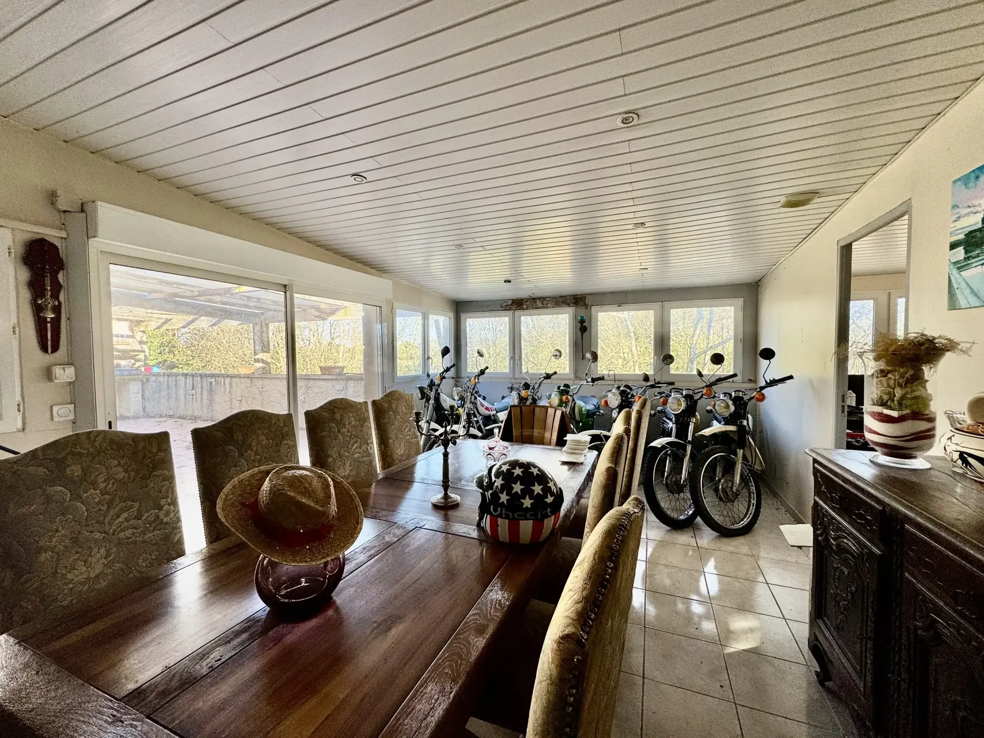 Belle maison de 160 m² avec dépendance et grand terrain à Mescoules 