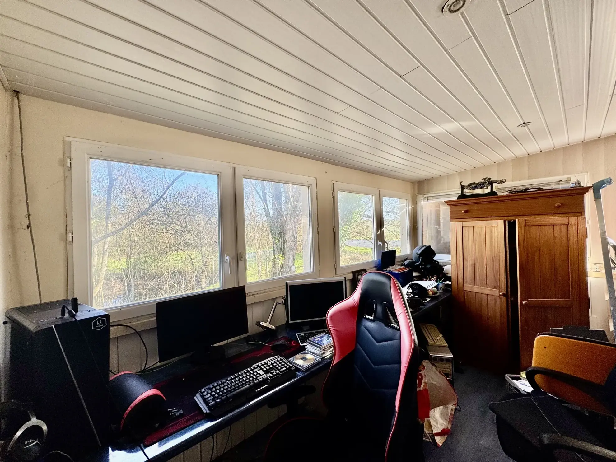 Belle maison de 160 m² avec dépendance et grand terrain à Mescoules 