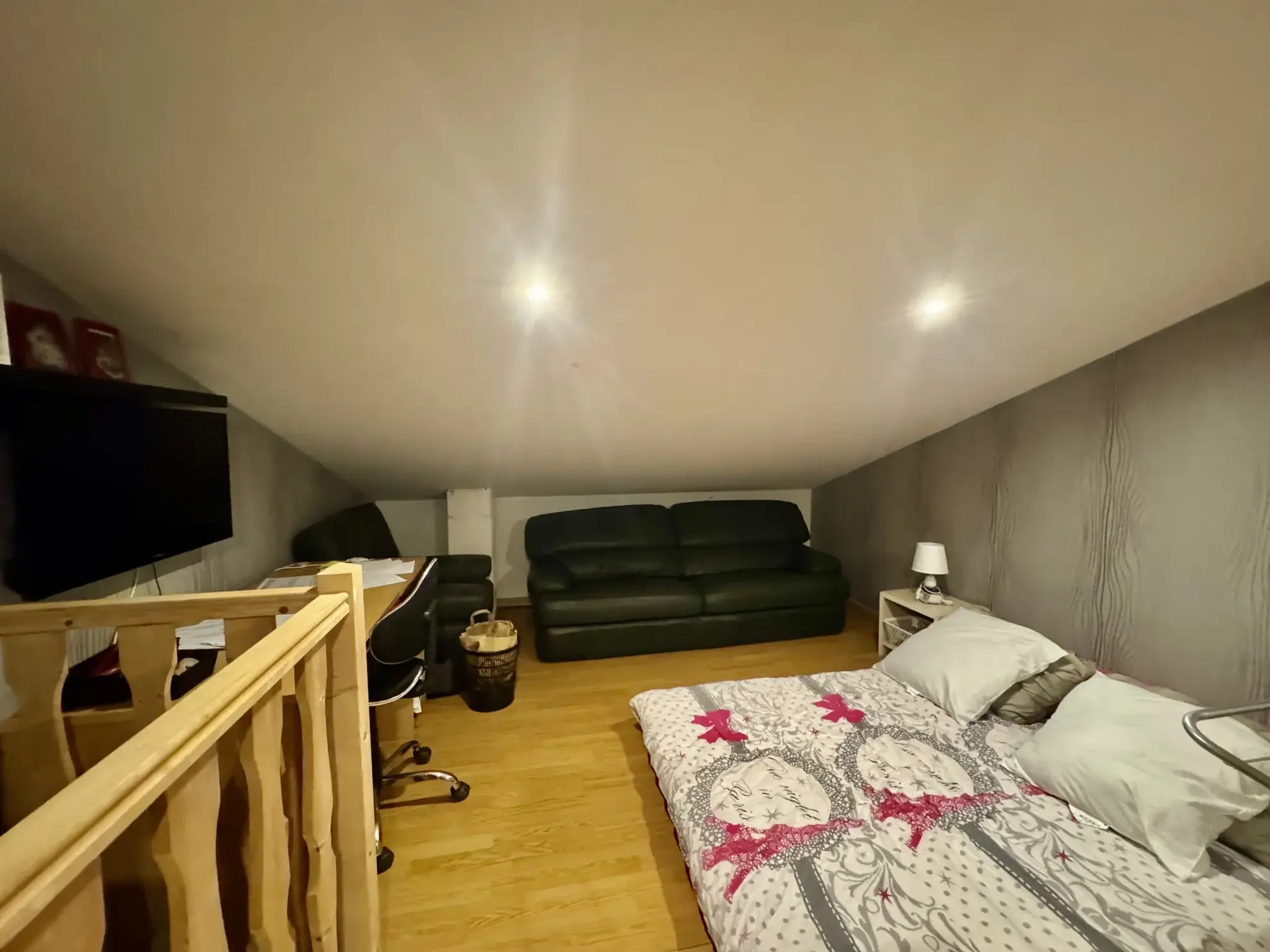 Belle maison de 160 m² avec dépendance et grand terrain à Mescoules 