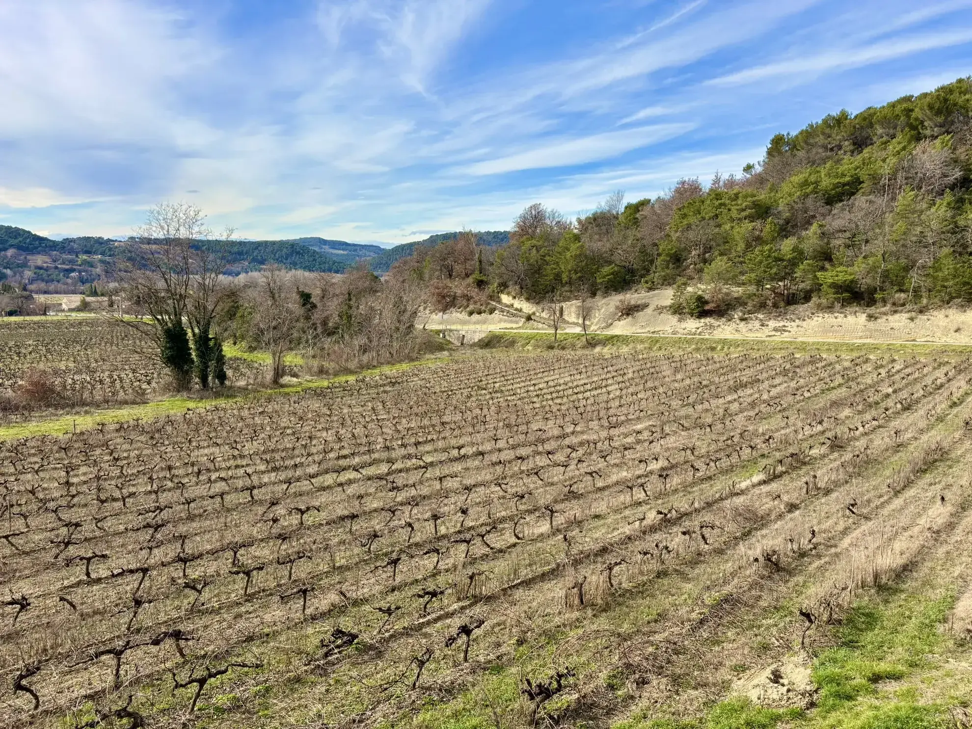 Maison de campagne avec dépendances à mollans-sur-ouveze, 104 m² 