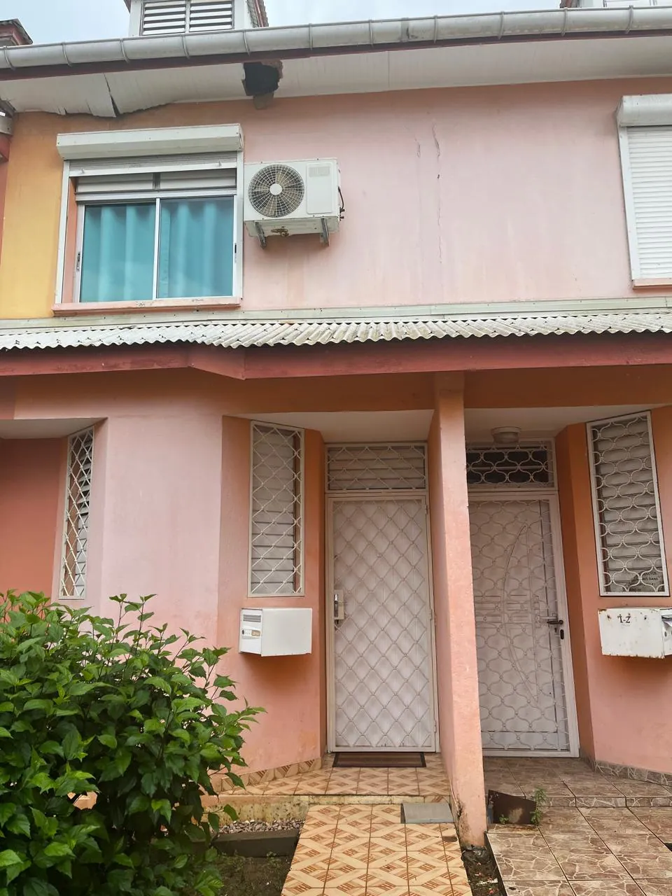 À vendre villa jumelée T4 à Petit-Bourg de 90 m²