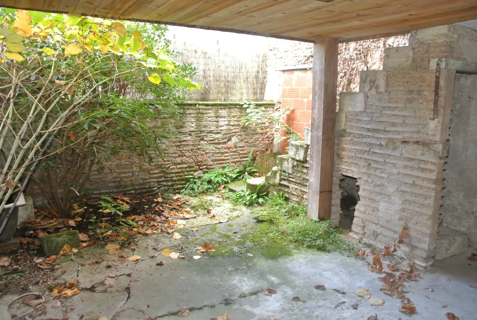 Belle maison de ville avec garage et petit extérieur à Marmande 