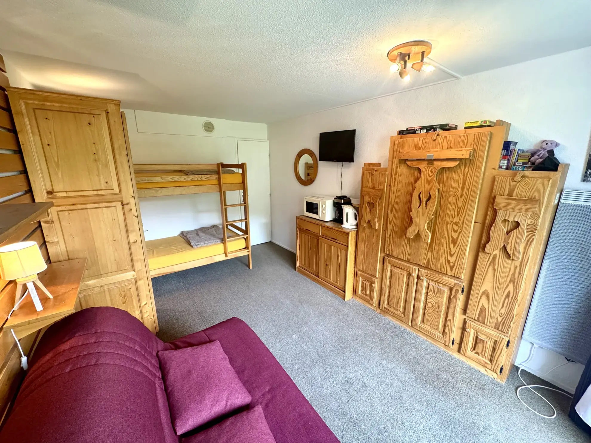 Studio au Corbier avec vue sur pistes, exposition sud, proche domaine des Sybelles 