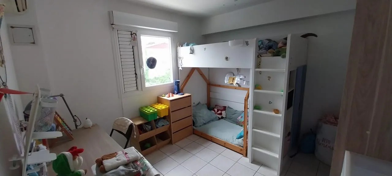 Appartement T3 à vendre à Plateau Fofo, SCHOELCHER avec parking et locataire en place 