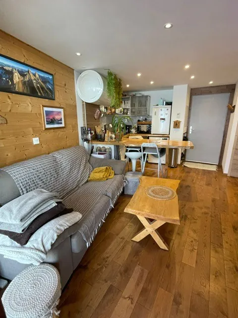 Appartement T2 rénové avec terrasse sud dans le domaine des Sybelles – Le Corbier 