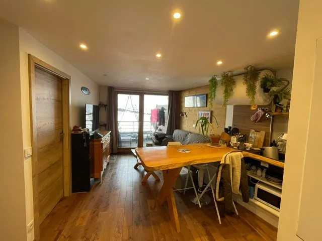 Appartement T2 rénové avec terrasse sud dans le domaine des Sybelles – Le Corbier 