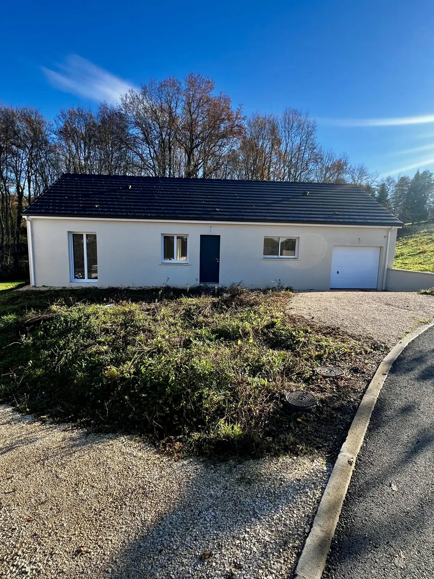 Maison neuve de plain-pied à Ussac proche de Brive avec terrasse et garage