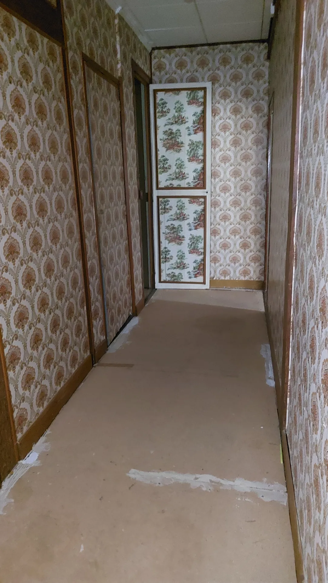 Maison de bourg à rénover de 180 m² avec garage proche de La Réole 