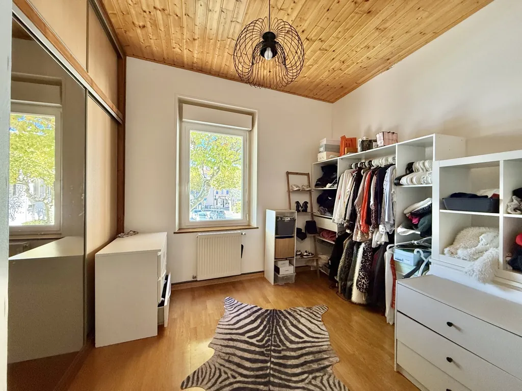 Maison de rue à Valence de 72 m2 avec cour et dépendance – Opportunité à saisir 