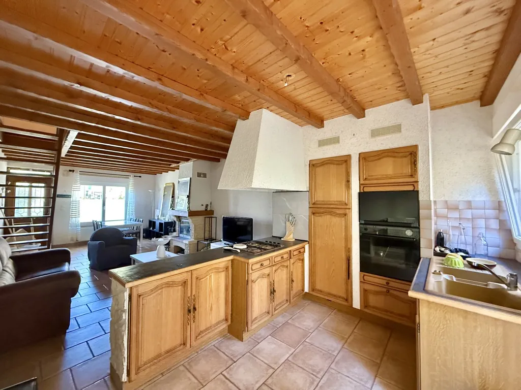 Maison de rue à Valence de 72 m2 avec cour et dépendance – Opportunité à saisir 