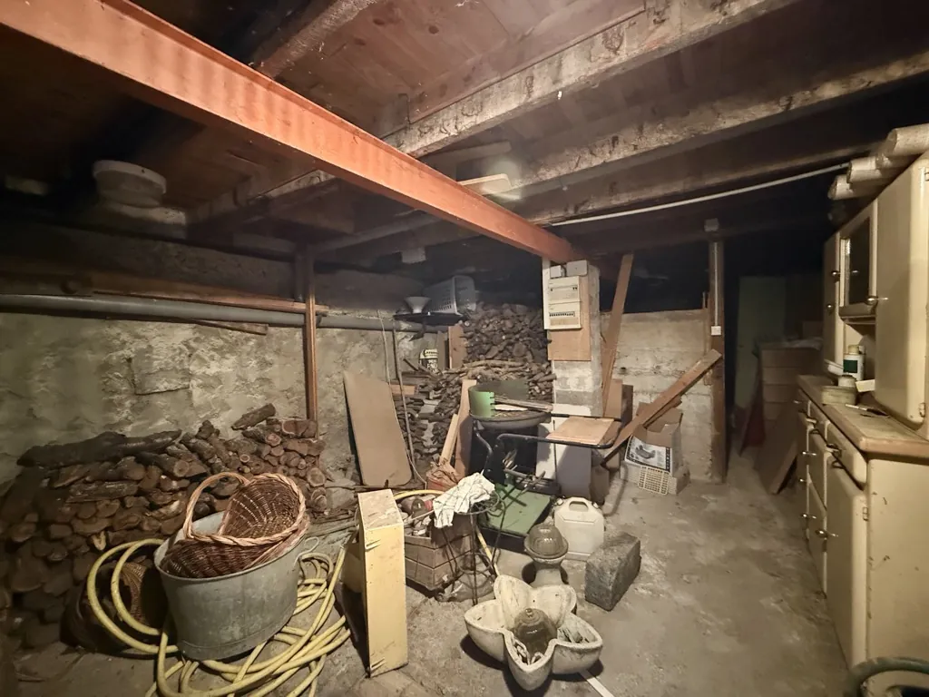 Maison de rue à Valence de 72 m2 avec cour et dépendance – Opportunité à saisir 