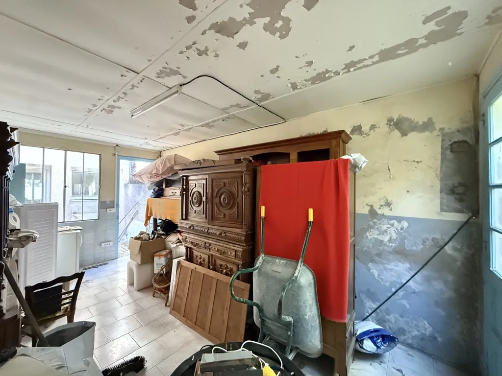 Maison de rue à Valence de 72 m2 avec cour et dépendance – Opportunité à saisir 