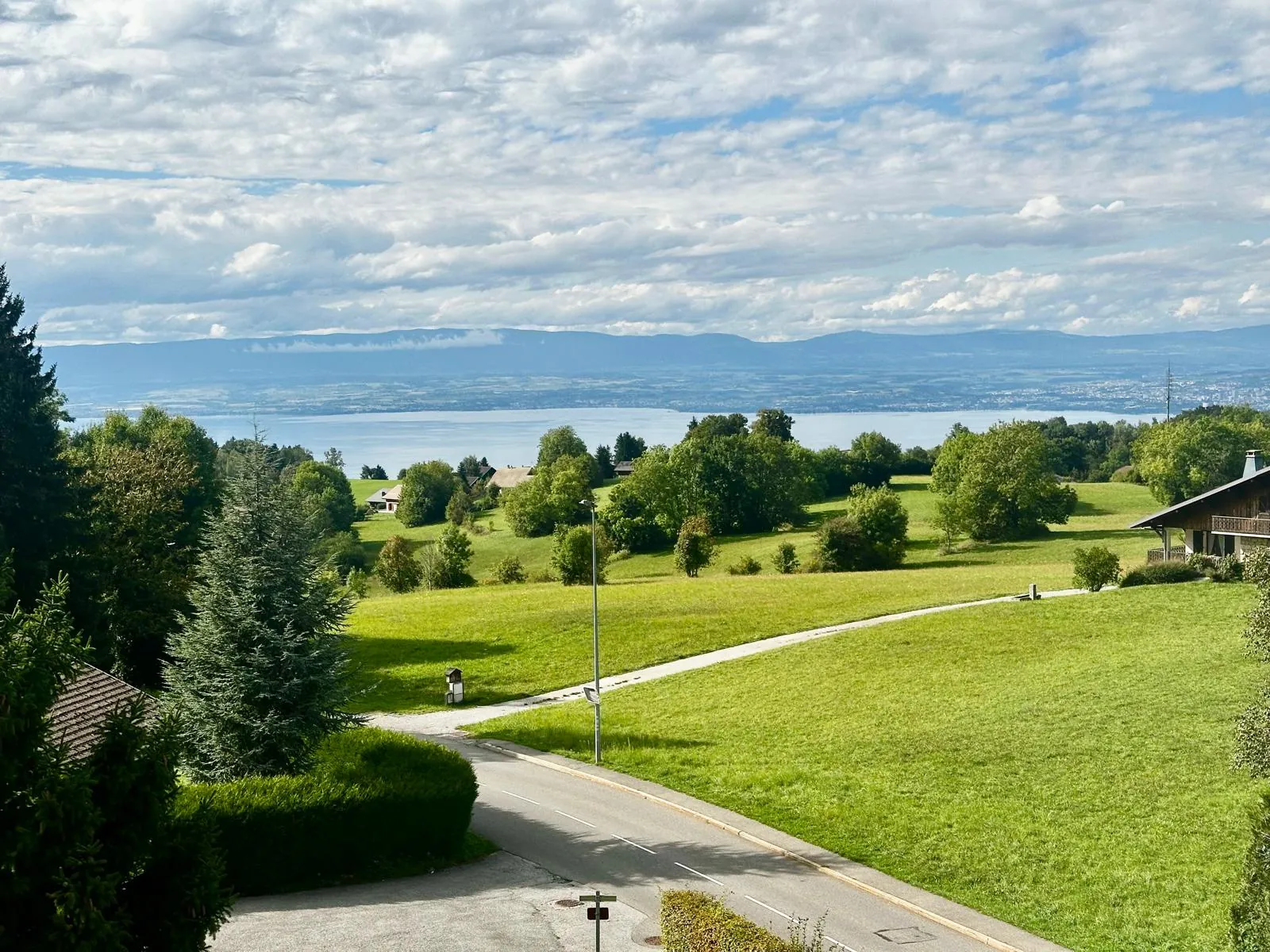 Appartement duplex avec vue sur le lac Léman à Thollon-les-Mémises
