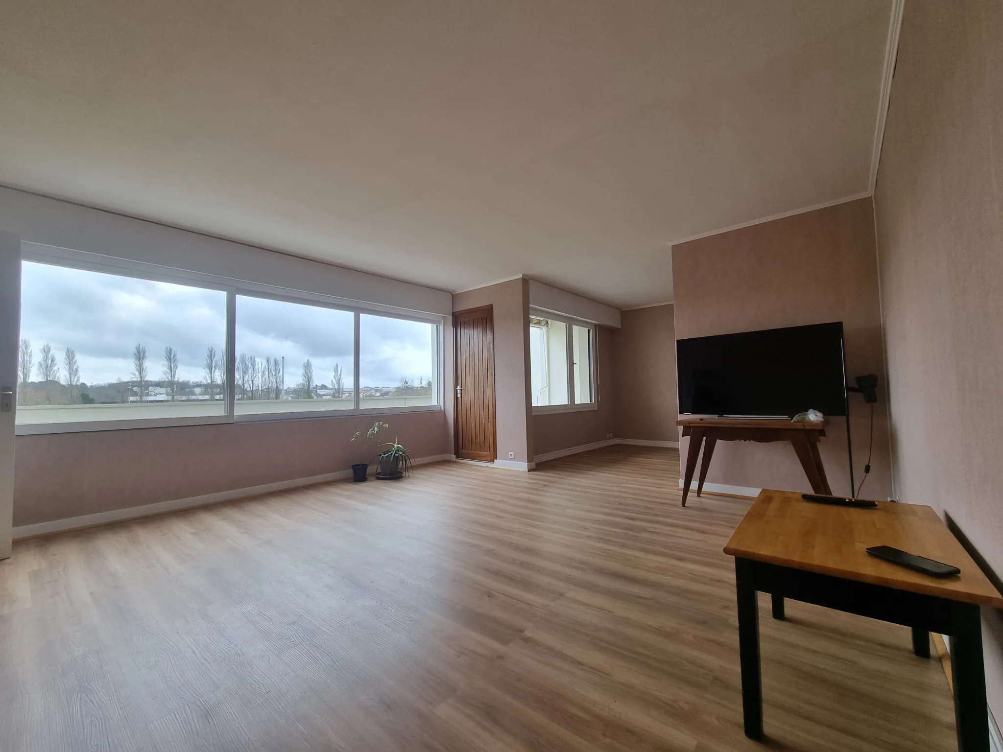 Appartement lumineux de 96m2 avec 4 chambres proche du tramway au Mans