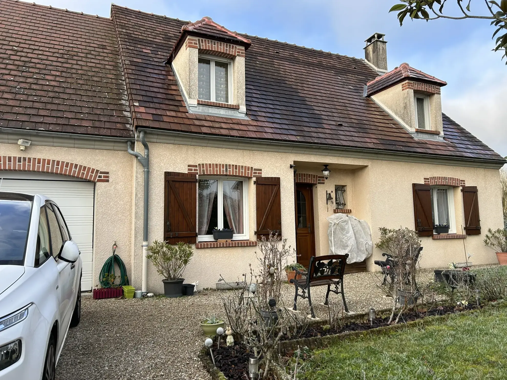A vendre pavillon récent à Égriselles, Venoy avec grand jardin et garage 
