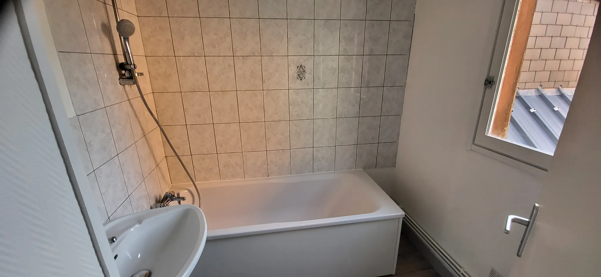 Maison de ville à Abbeville proche centre, idéale investissement ou premier achat 