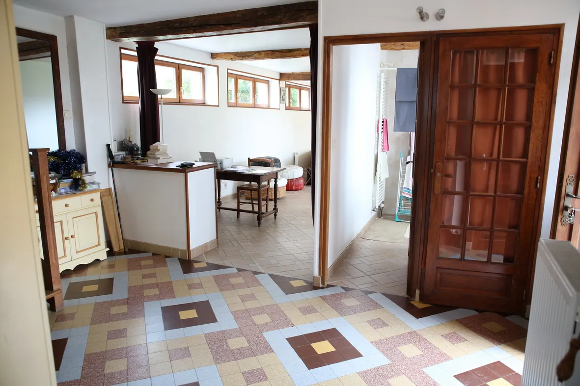 Belle maison en briques et silex avec dépendances proche de la mer à Guilmecourt 