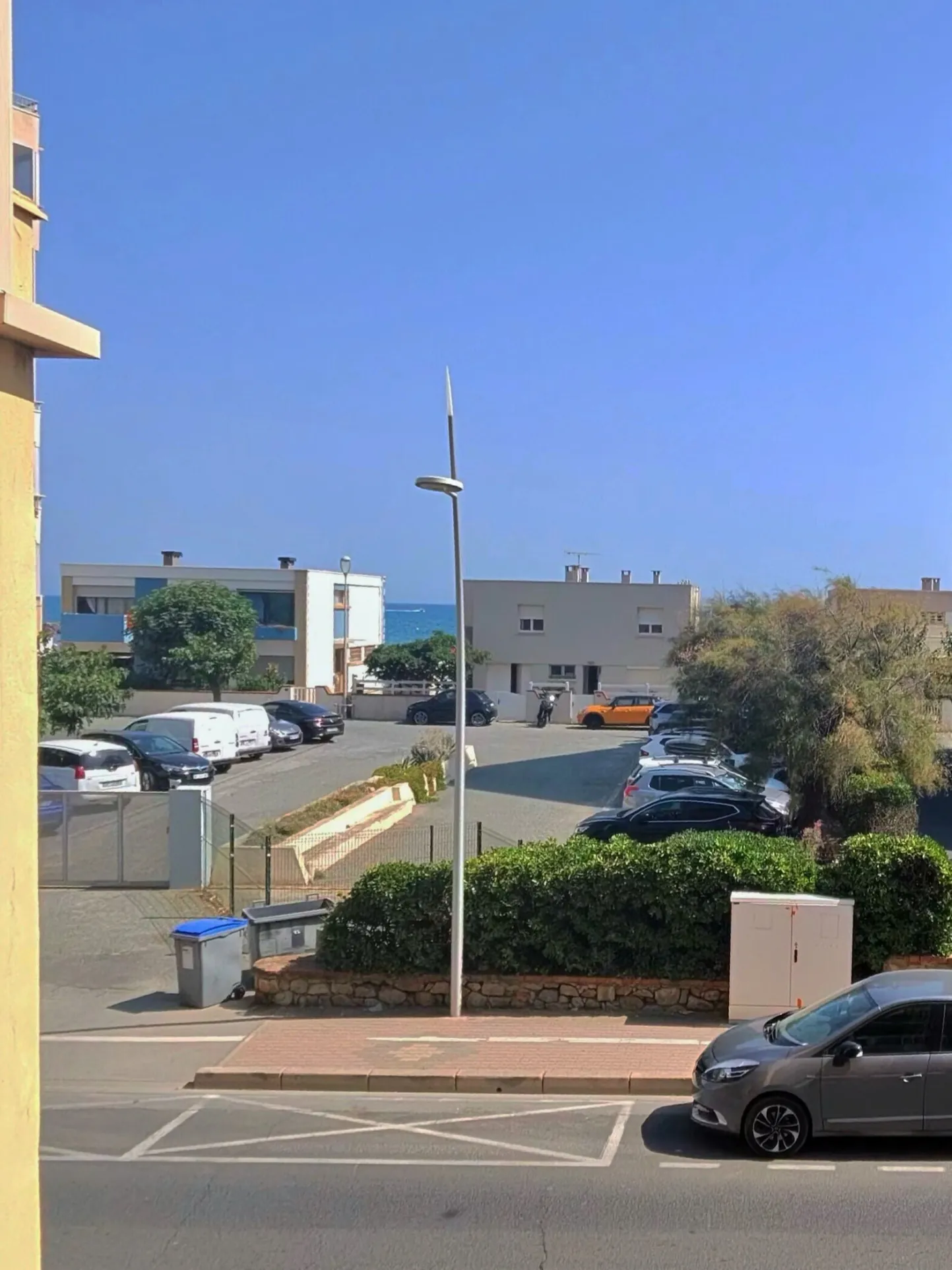 Appartement lumineux de 44 m² avec loggia et parking à Valras Plage 