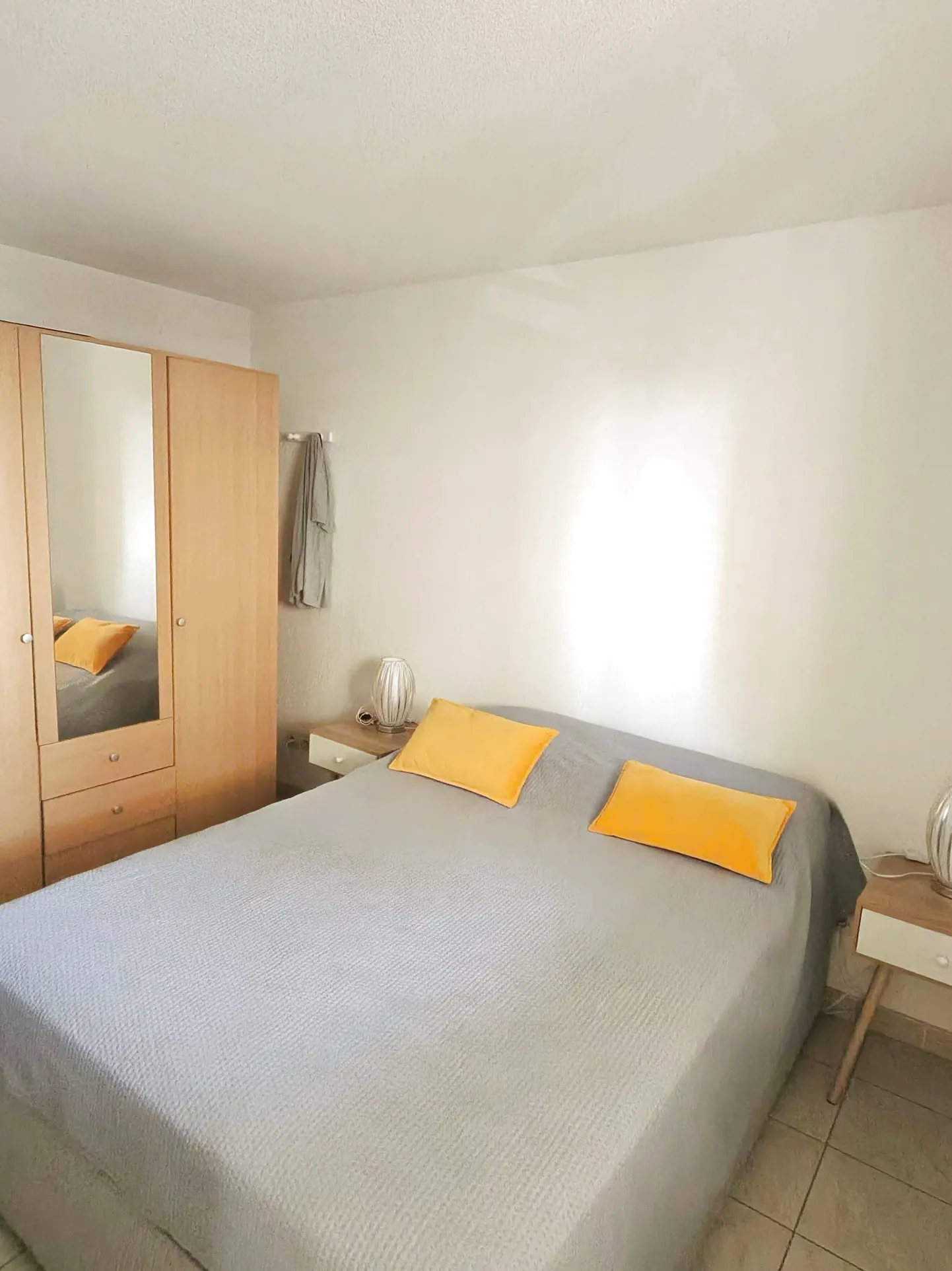 Appartement lumineux de 44 m² avec loggia et parking à Valras Plage 