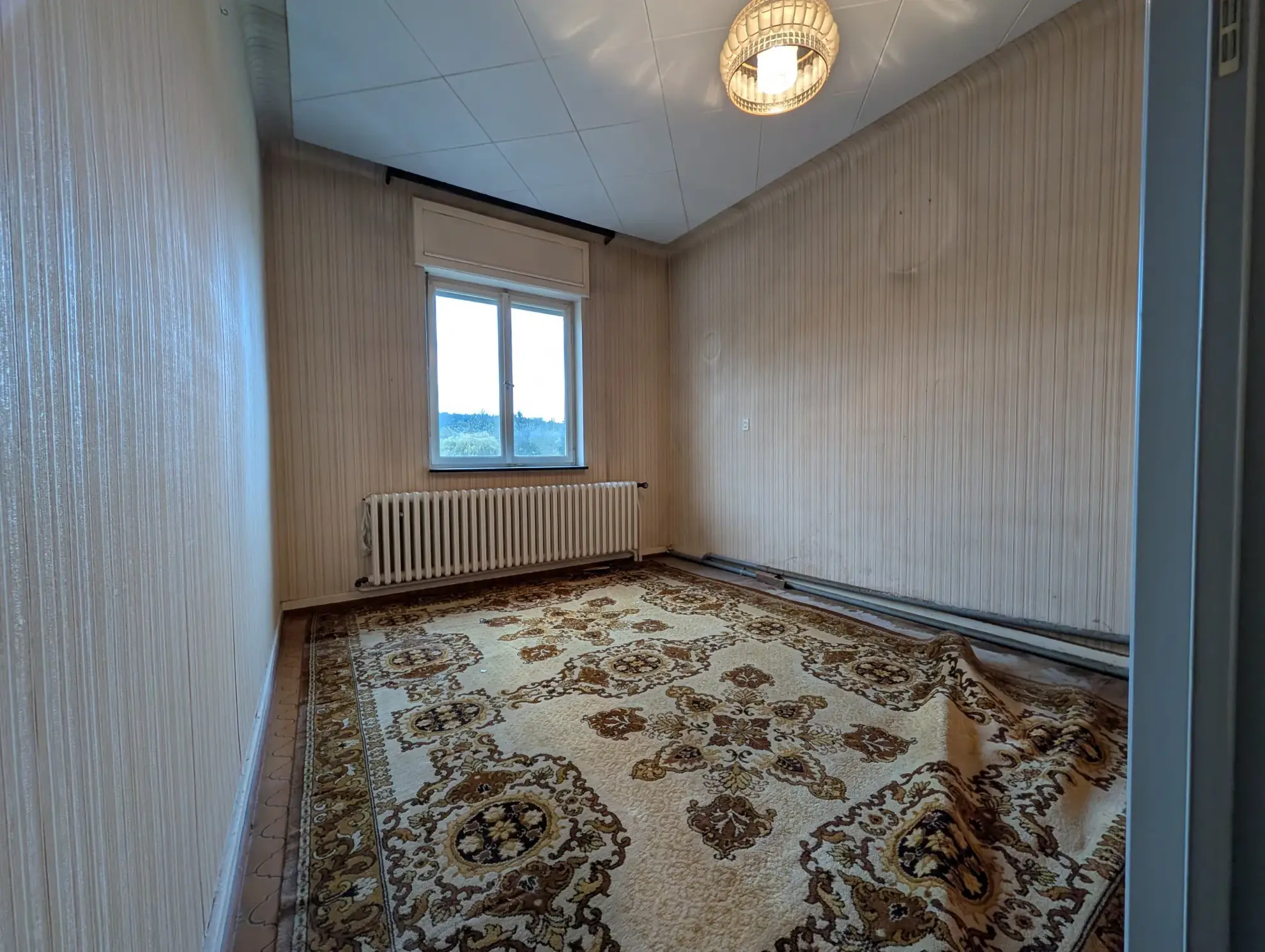 Maison à rénover avec jardin et garage à Falck, secteur Creutzwald 