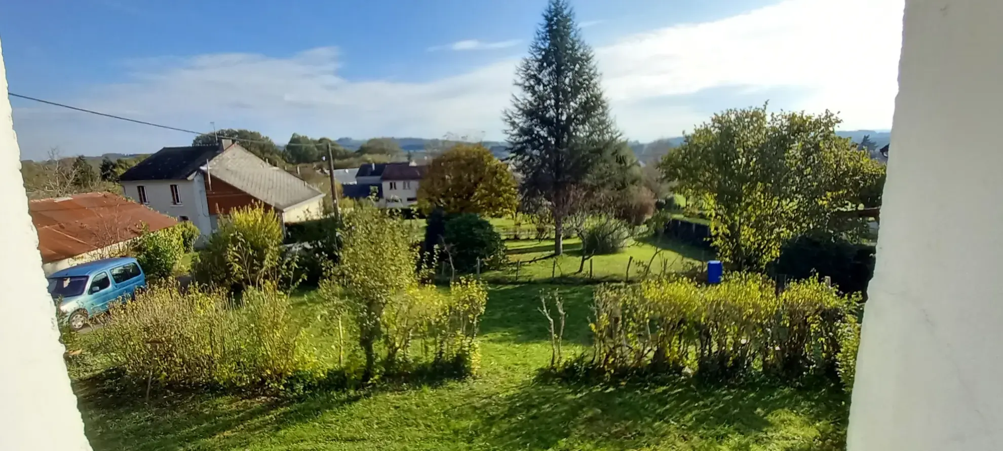 Maison indépendante rénovée avec jardin clos à St dizier leyrenne (23400) – 102 m² 