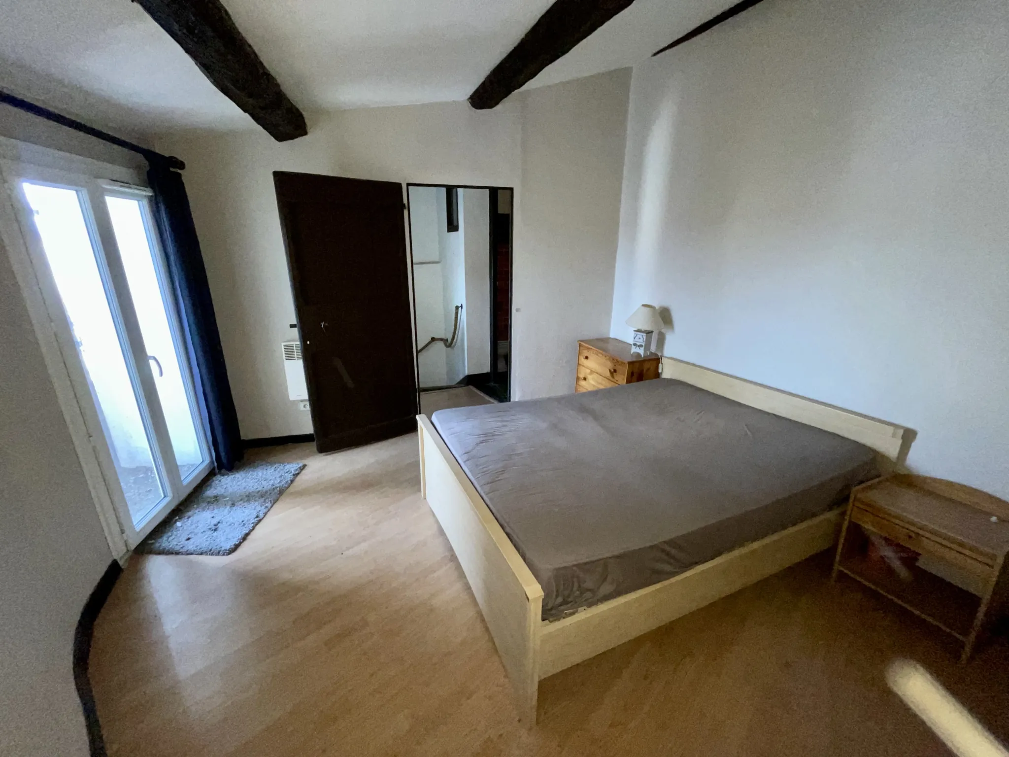 A vendre maison de ville à Servian avec caves et potentiel de rénovation